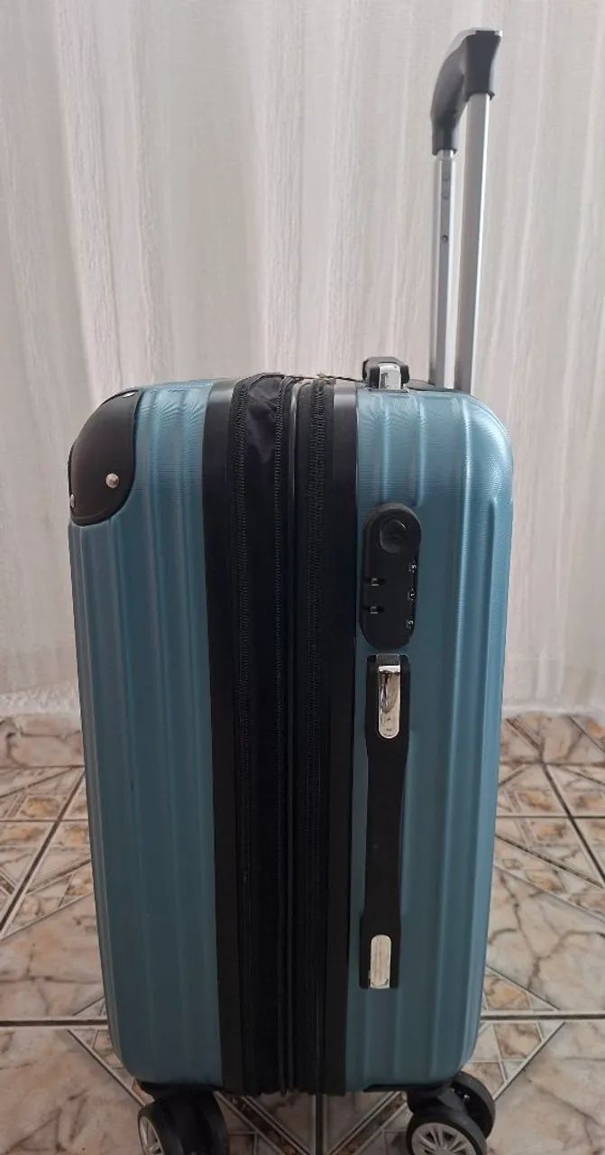 Mala Para viagem Com Cadeado  - Foto 4