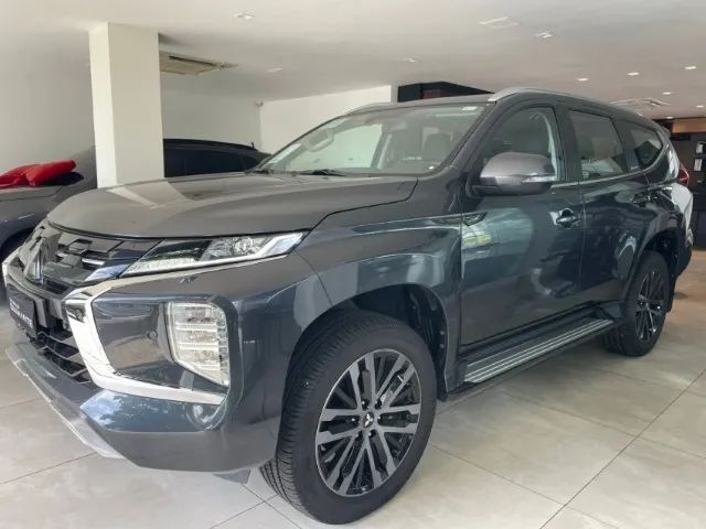 Mitsubishi Pajero 2025