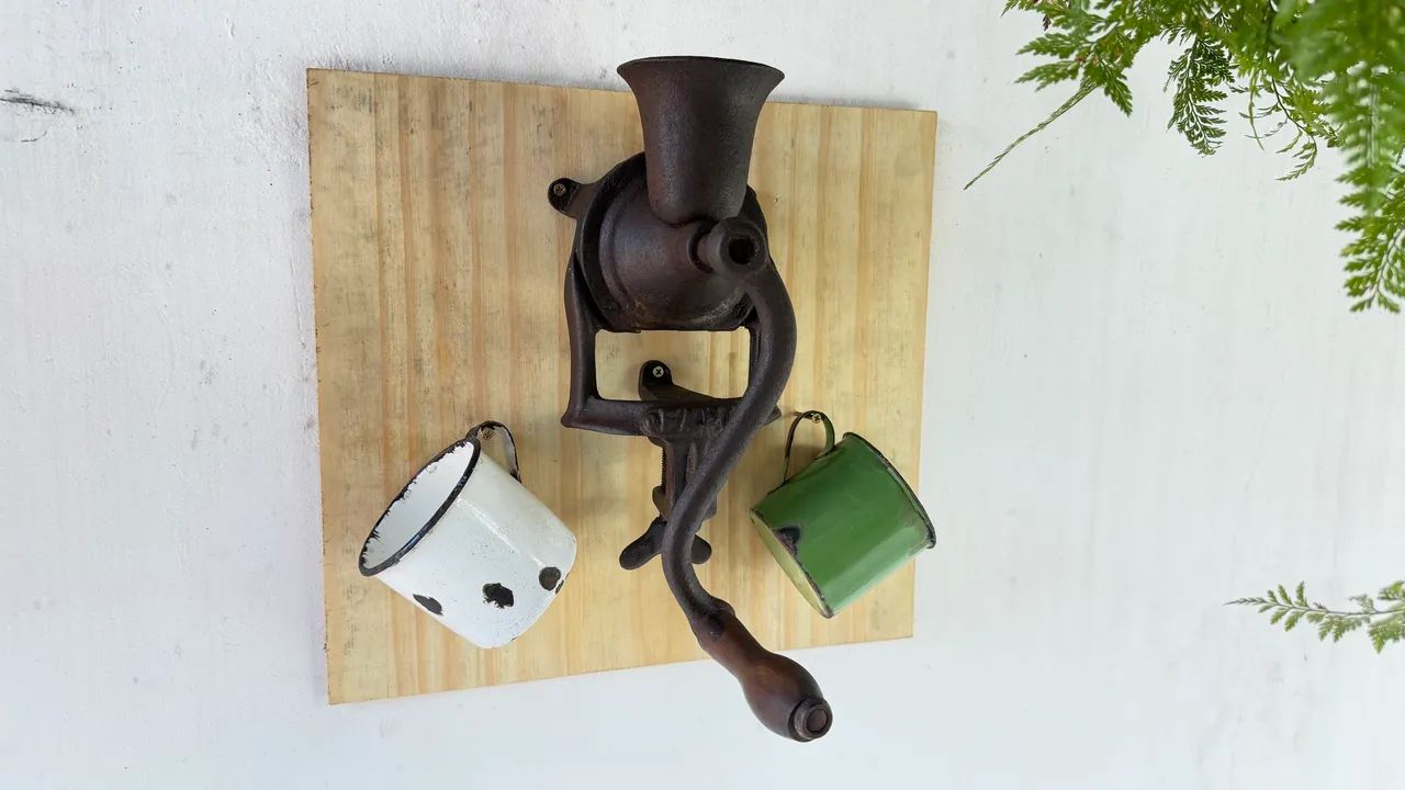 Moinho de café antigo n?2 
