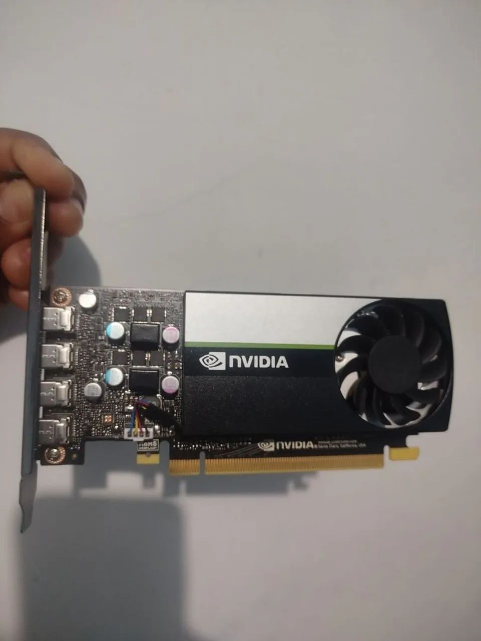 Placa de video Nvidia Quadro T1000