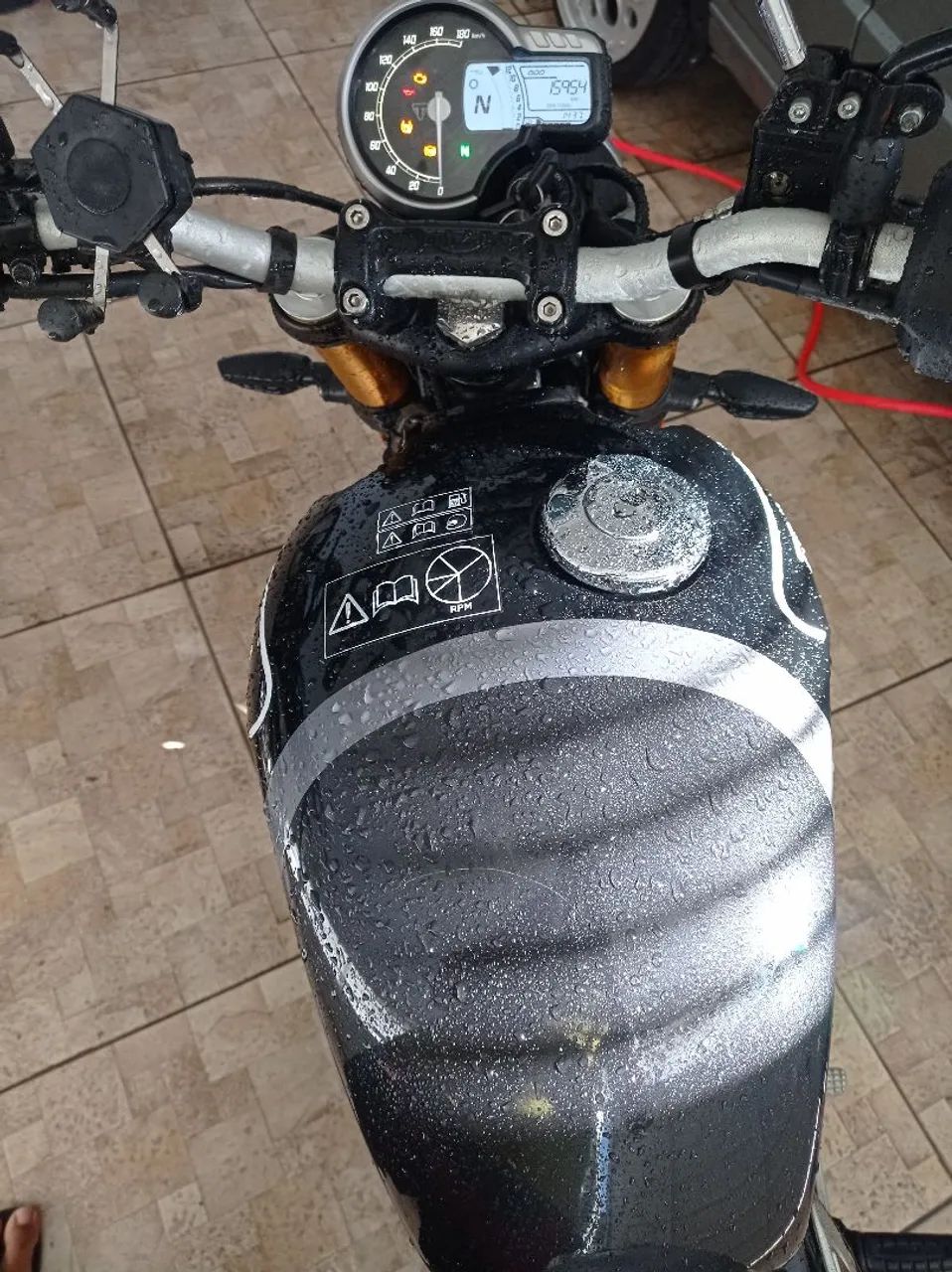 TRIUMPH 400 - Foto 5