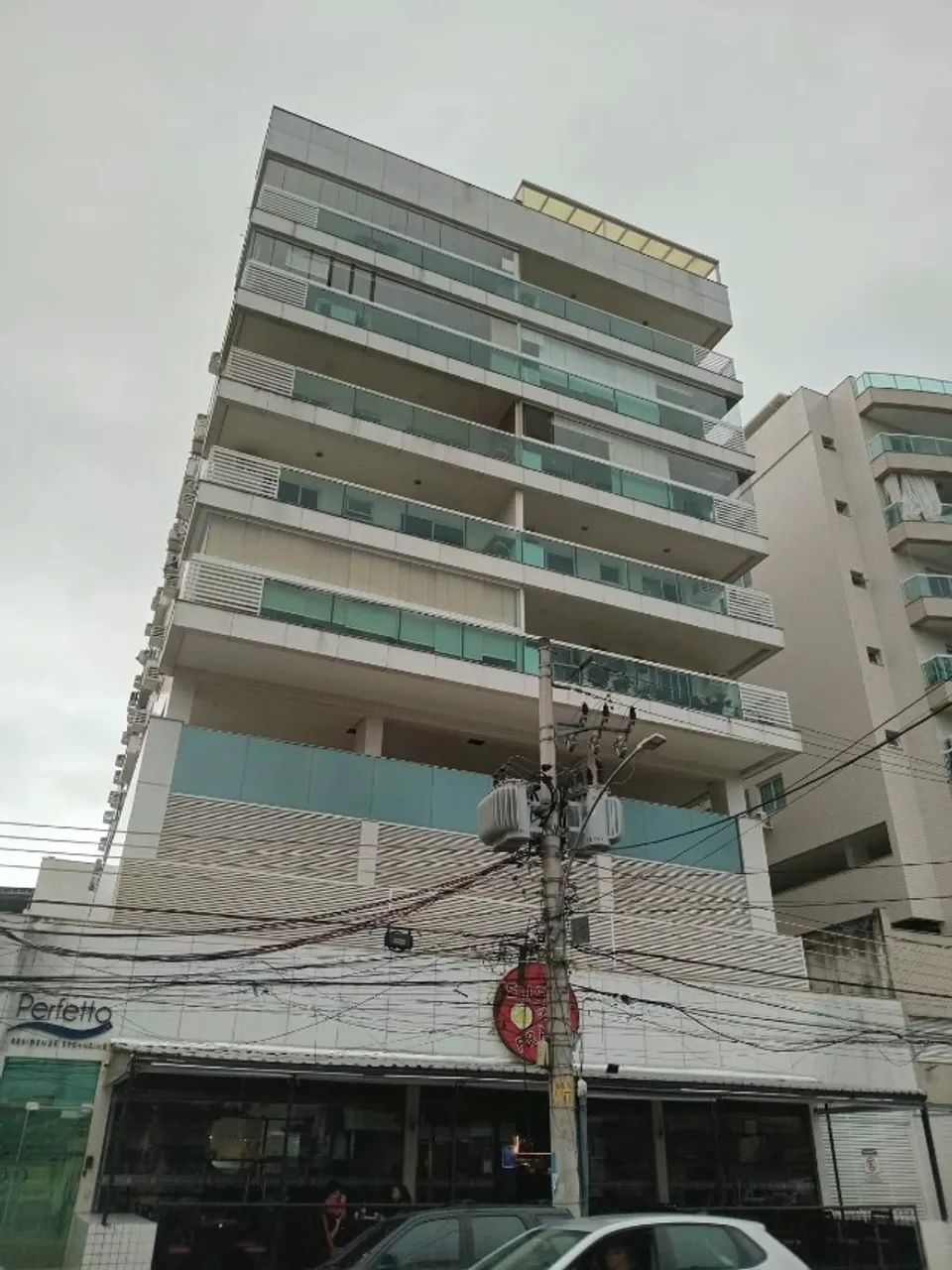 EXCELENTE APARTAMENTO DE 2 QUARTOS EM VILA VALQUEIRE NA RUA DAS DÁLIAS.