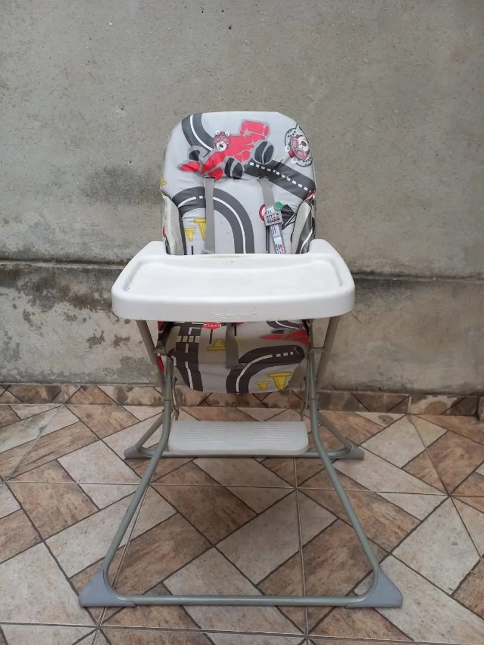 Cadeirinha de alimentação para bebê