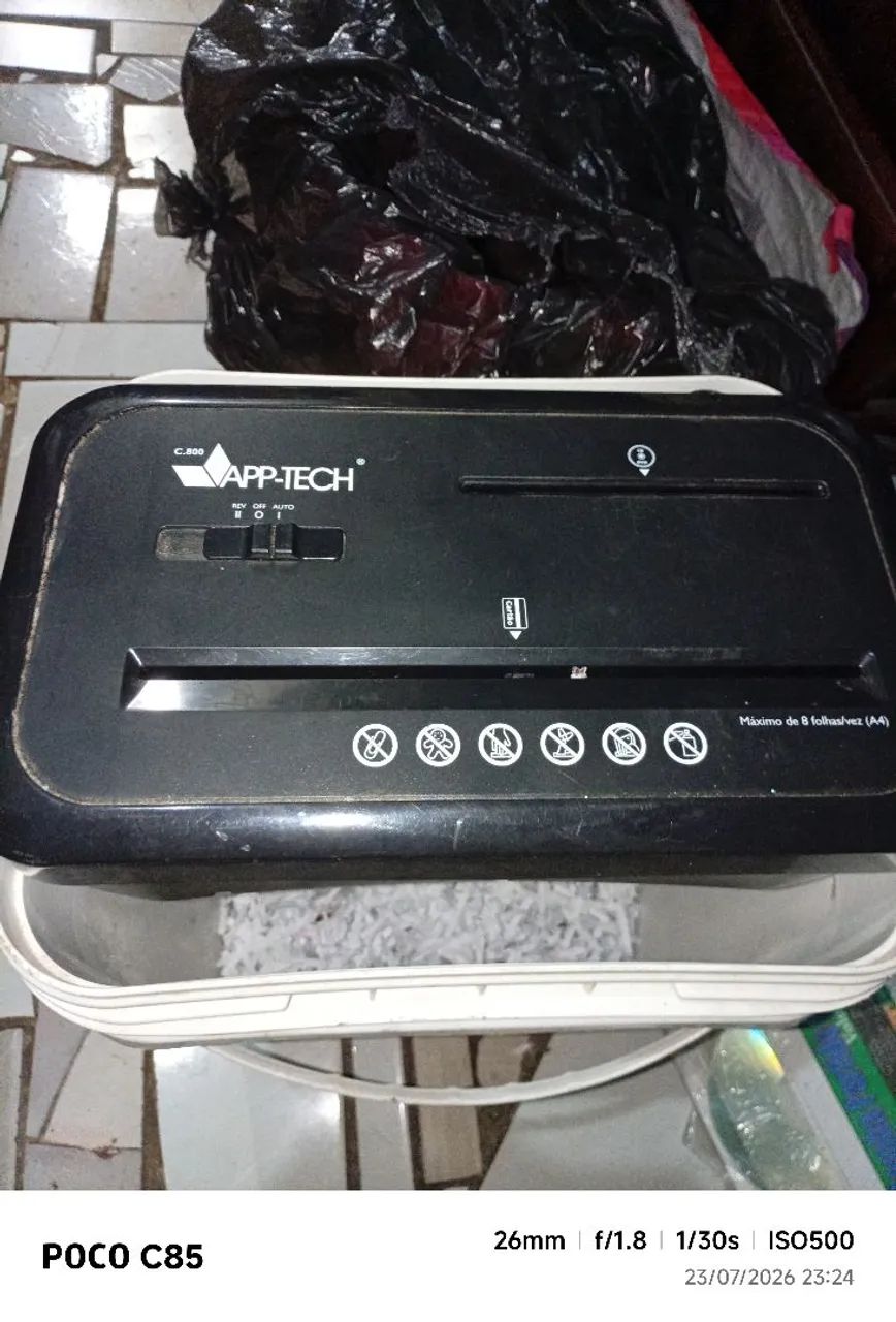 Cortador de papel funcionando perfeitamente 220 vts