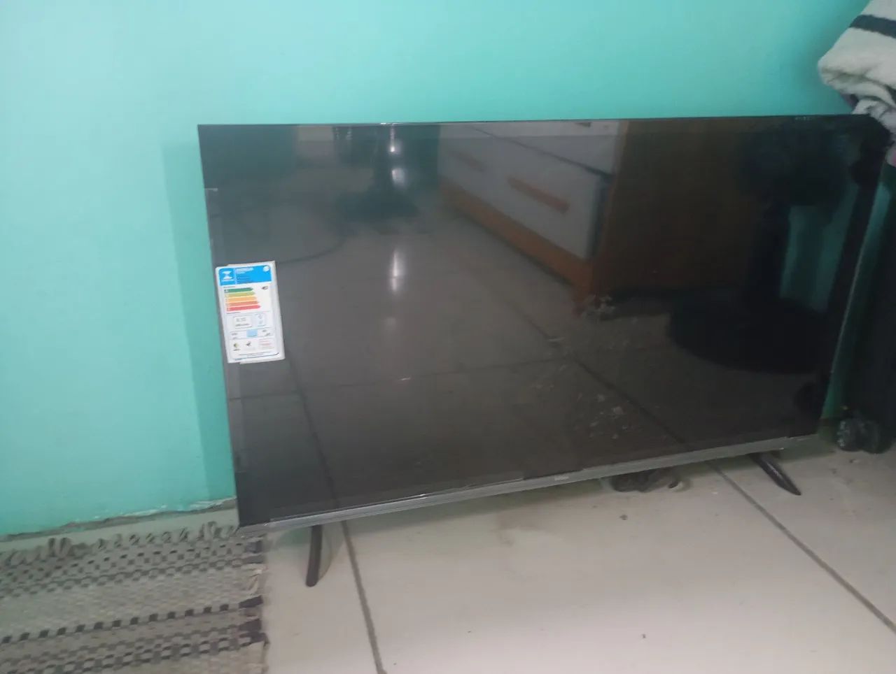 Televisão para retida de peças 