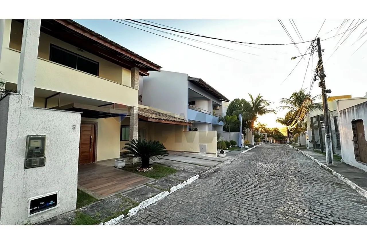 VENDO: Linda Casa, com 2 pavimentos, 4/4 (1 suíte com varanda) - Foto 3