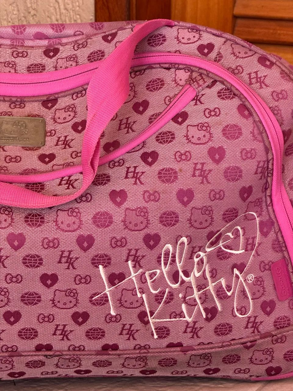 Bolsa de viagem com rodinha hello kitty - Foto 4