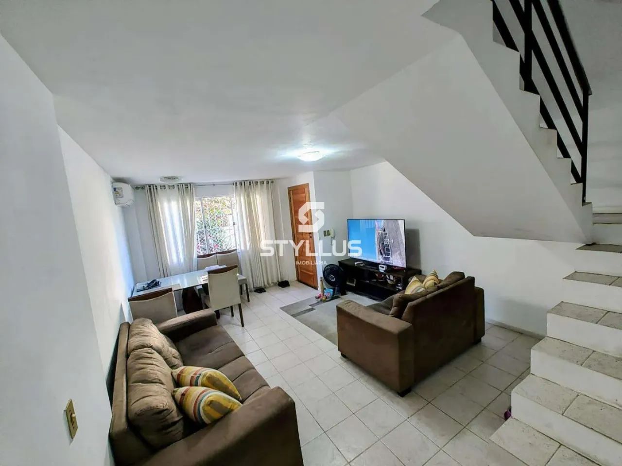 Condominio em Rua Barão do Bananal - 79m² (Ref: CA7365)