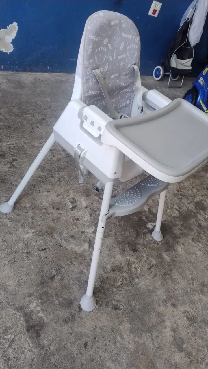 Cadeirinha alimentação bebê 