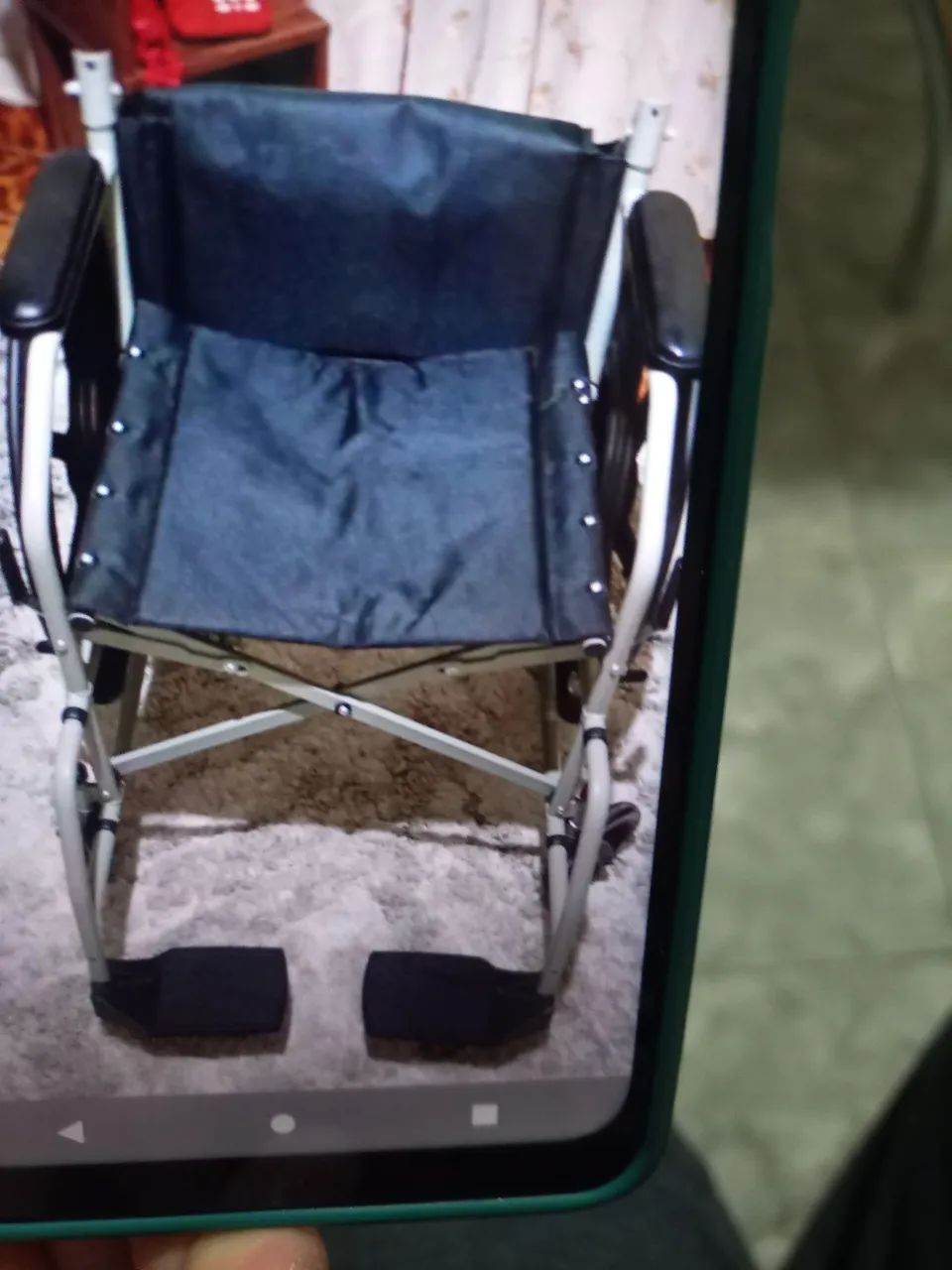 Vendo cadeira de roda nova! - Foto 4