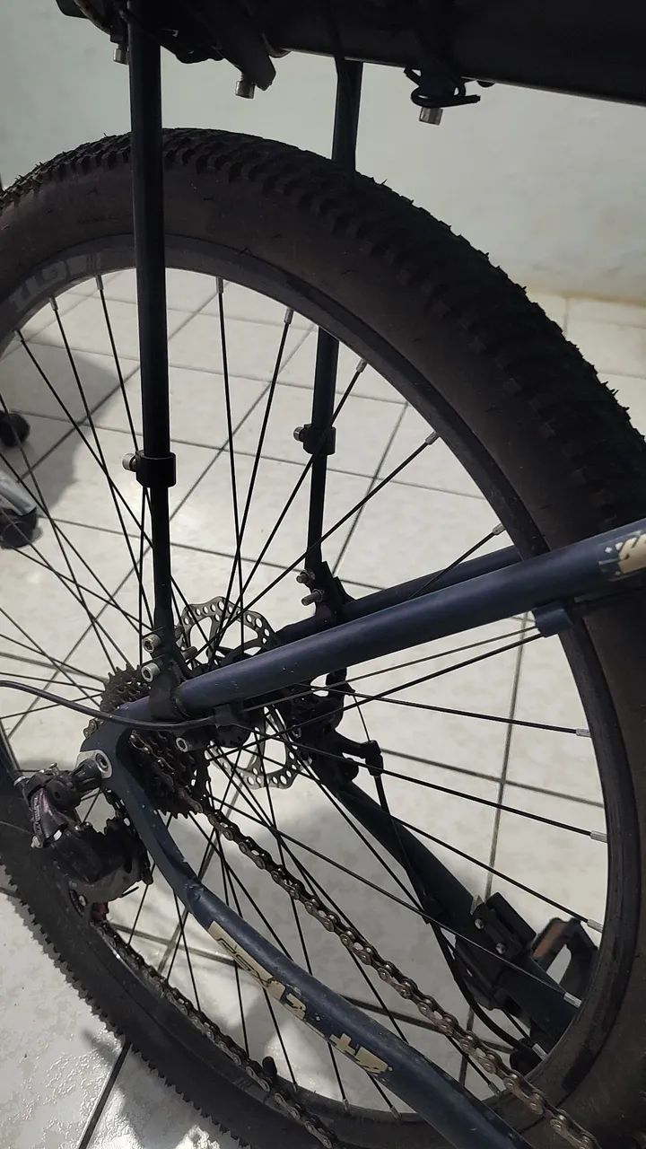 Bicicleta MTB aro 29 - completa e confortável! - Foto 2