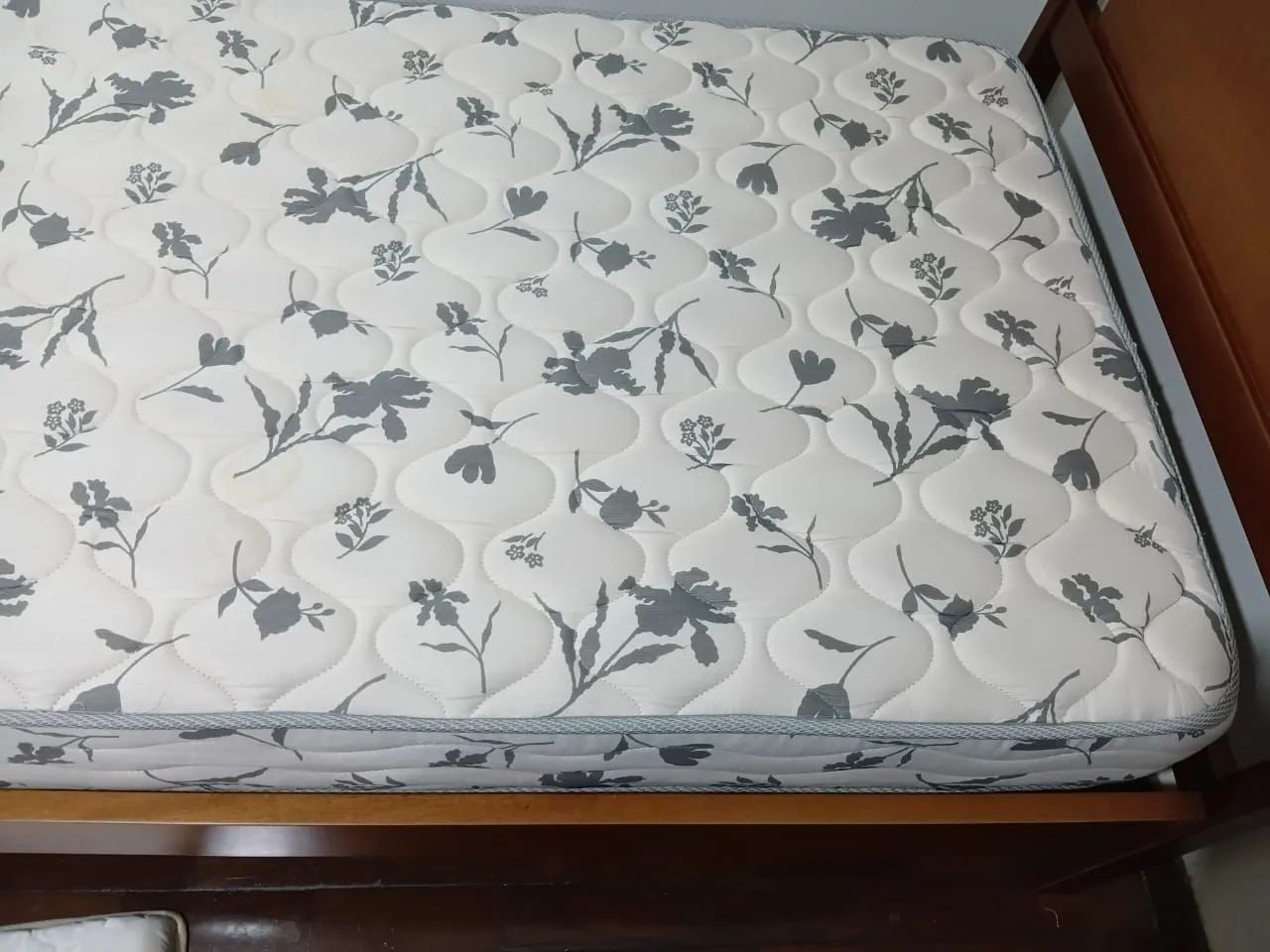 Cama de novo em madeira com colchão e pilon - Foto 3