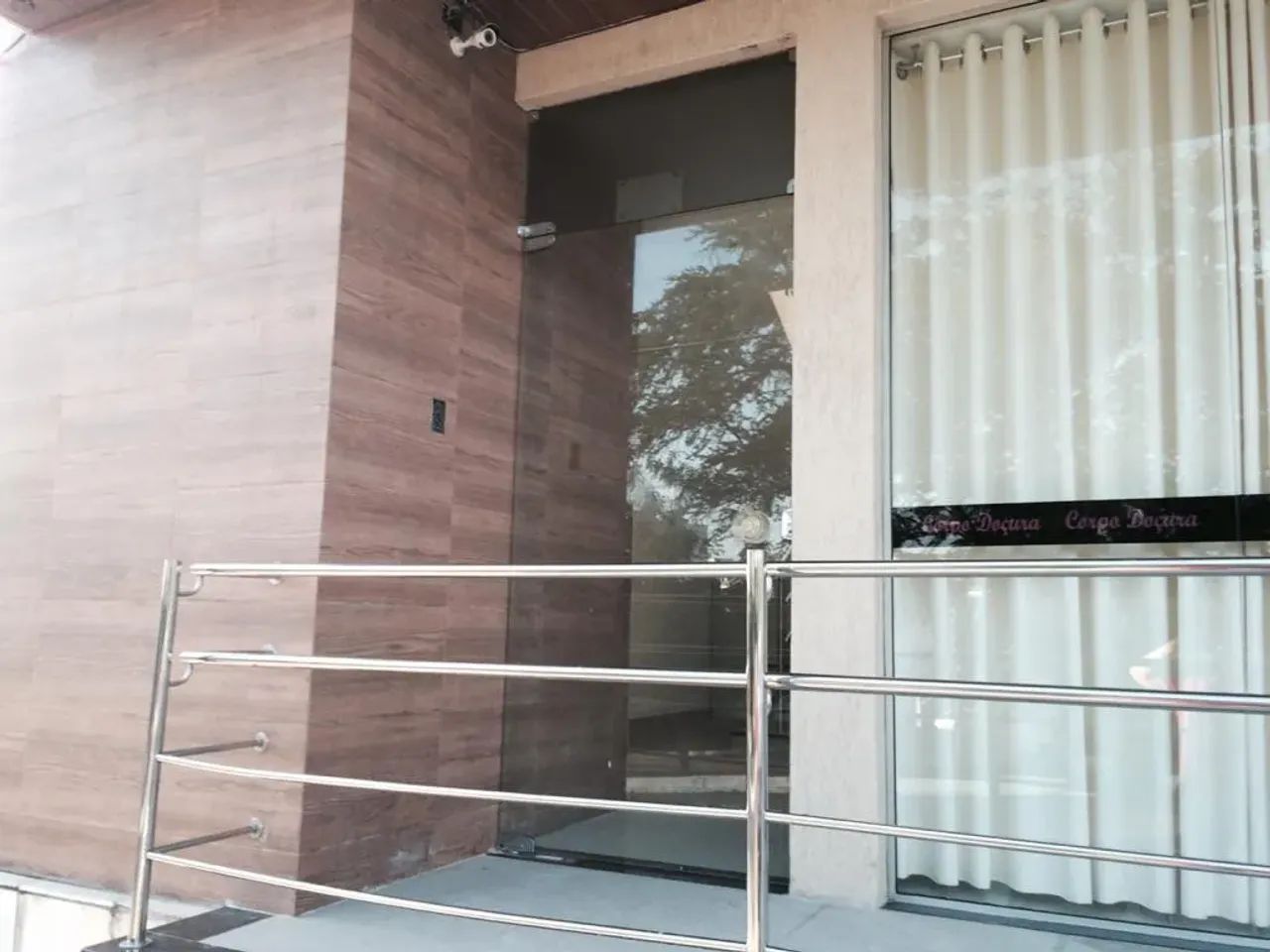 Excelente Predio Comercial na Candelaria - Esquina
