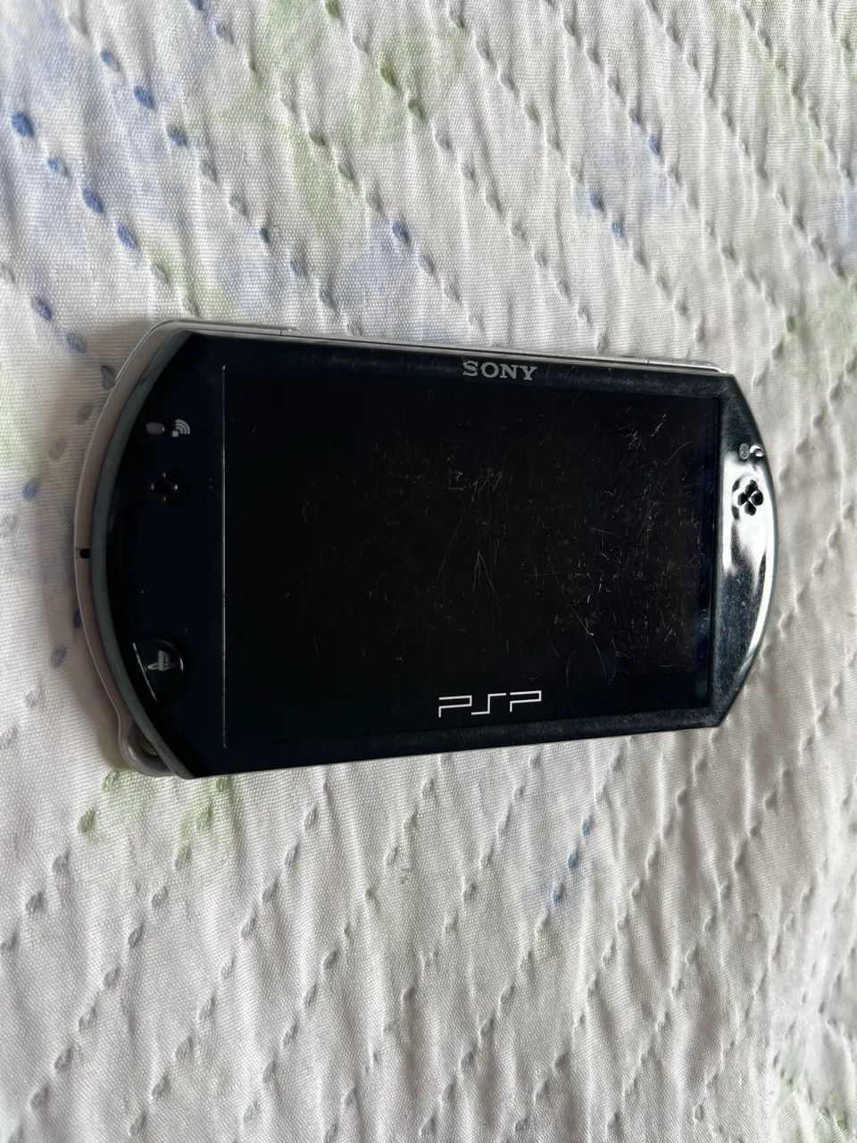 PSP Go Desbloqueado 16gb + 64gb + carregador original - Foto 4