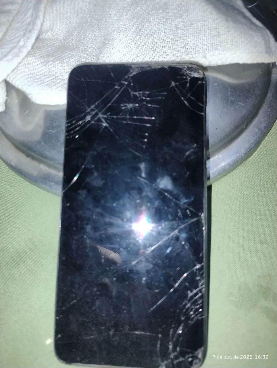 Celular Samsung A10 com tela quebrada para trocar - Foto 2