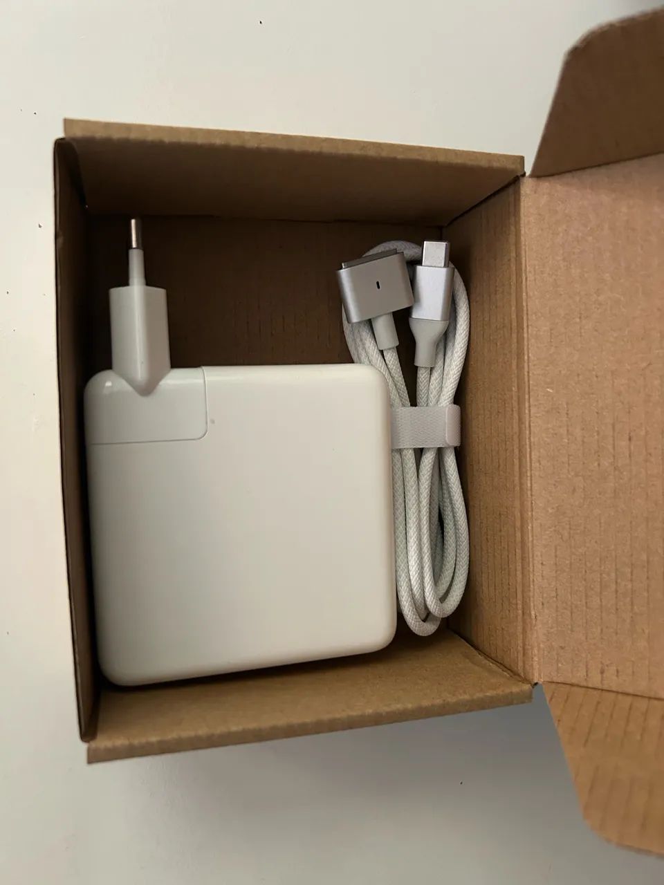 Fonte  MagSafe 3 pra MacBook Air e pro 
