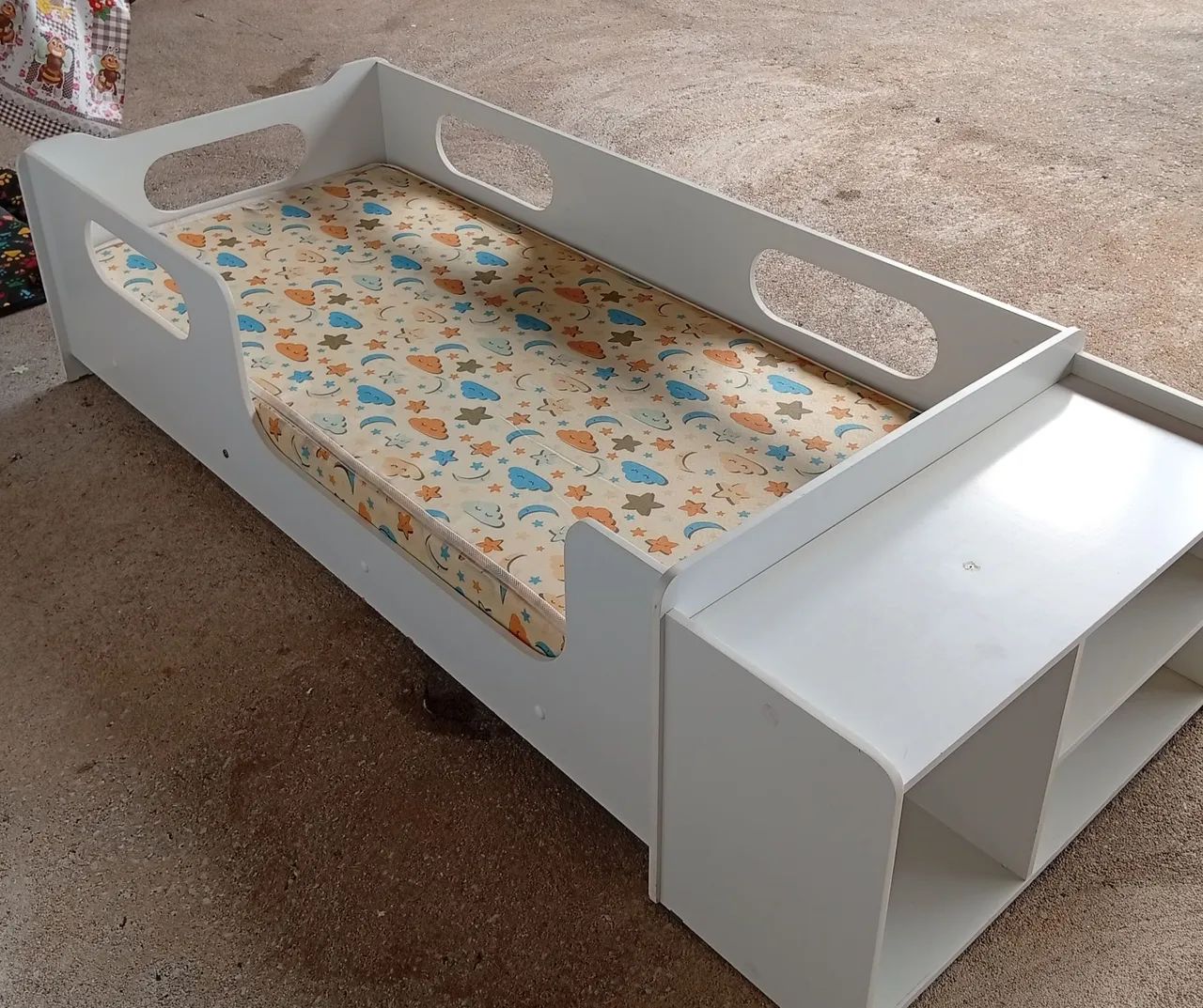 Cama infantil montessoriana 