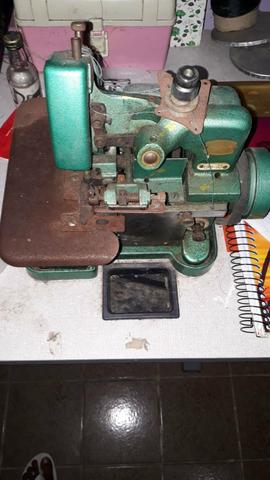 Maquina de Costura Overlock