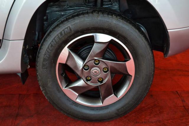 RENAULT DUSTER 2.0 D 4X2 A - Foto 9