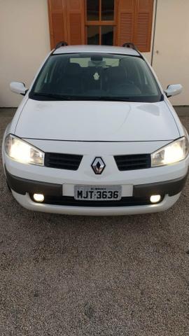 Megane Grand Tour Dynam Hi-Flex 1.6 16v ano 2013