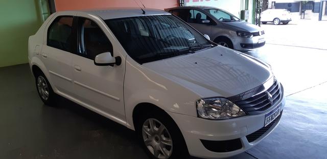 Renault Logan 1.6 Completo - Foto 9