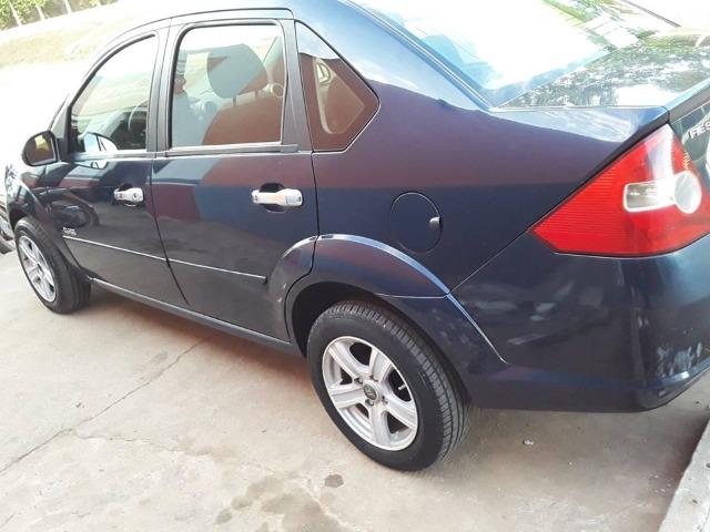 Fiesta sedan 1.6 Azul raridade * - Foto 7