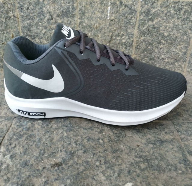 modelo de tenis nike