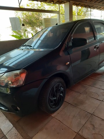 TOYOTA ETIOS HB XS