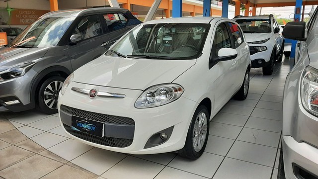   HENRIQUE VEÍCULOS   FIAT PALIO ATTRACTIVE 1.4 2015 COMPLETO