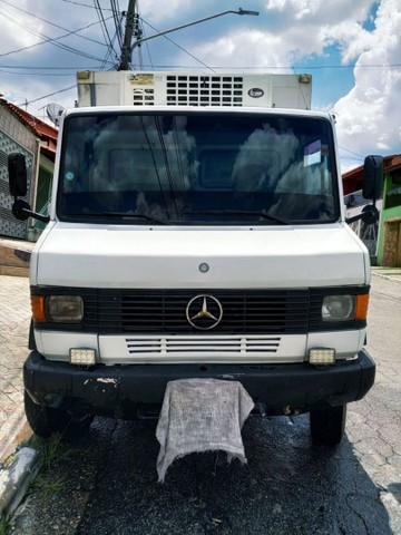 CAMINHÃO MERCEDES BENZ 710