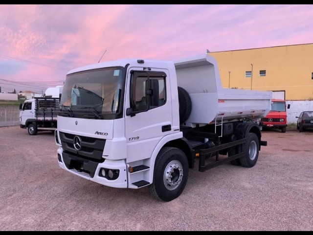 MERCEDES-BENZ 1719 / CAÇAMBA FACCHINI