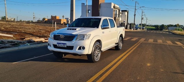 TOYOTA HILUX SRV 4X4