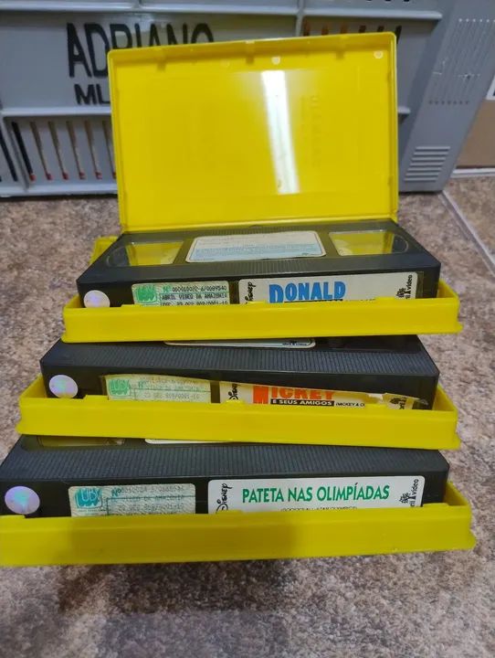Lote 3 VHS - Disney Mickey, Donald e Pateta - Foto 3