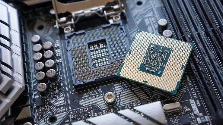 REPARO PLACA MAE DE MACBOOK ESPECIALIZADA APPLE