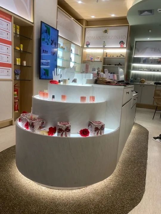 Balcão de loja com design moderno - Foto 3