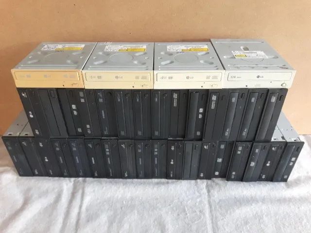 Lote com 27 drives de DVD e 9 drives de CD. - Foto 2