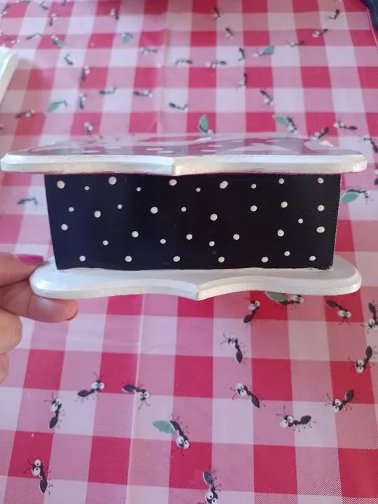 Antigo porta jóias de madeira pintada  - Foto 4