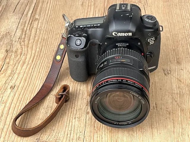 Câmera Canon Mark III + Lente 24 105mm Canon 