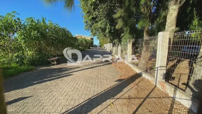 Excelente Casa com Piscina - Foto 3