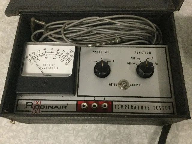 medidor de temperatura antigo.