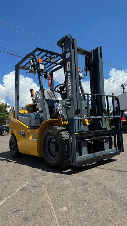 EMPILHADEIRA DIESEL 2.5T TORRE DUPLEX NOVA - Foto 4