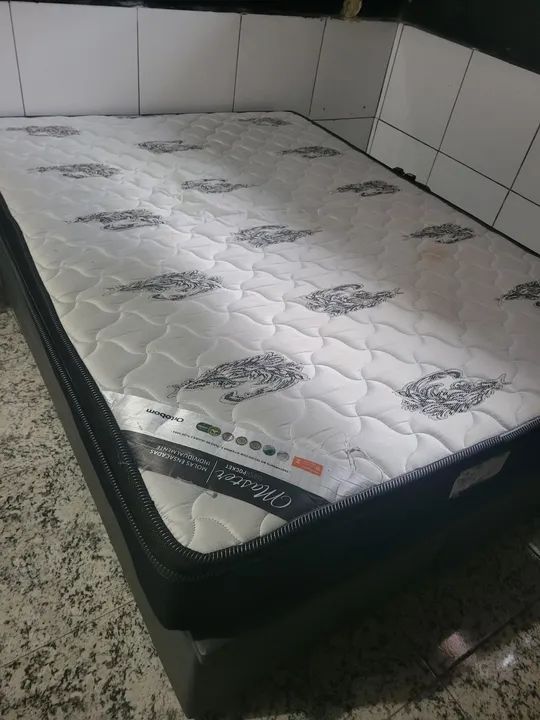 Cama Box Casal com colchão e baú