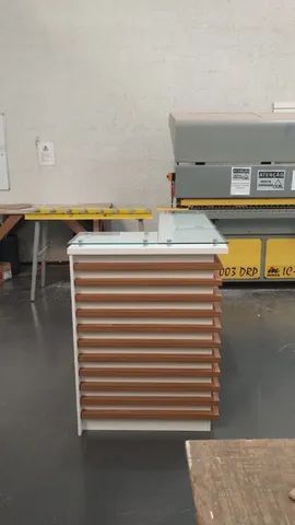 balcão em L lana todo ripado  - Foto 2