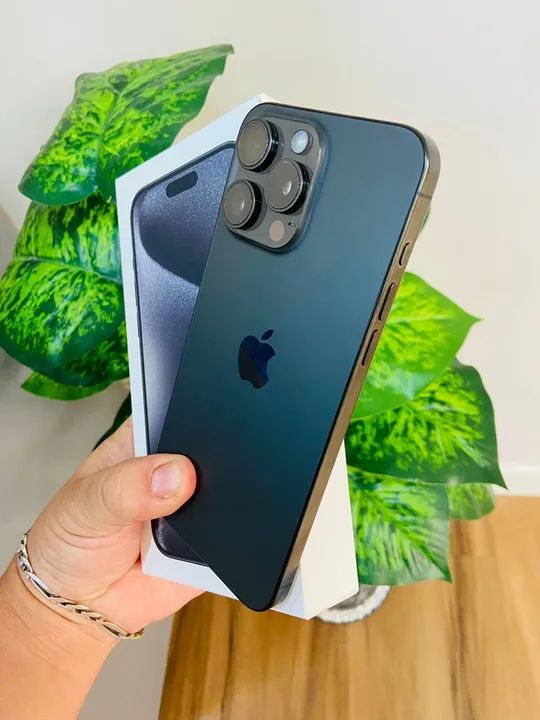iphone 15 pro maxx semi impecável / avance aqui  - Foto 4