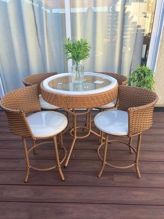 Conjunto Mesa e Cadeiras em Vime - Novo - Foto 2