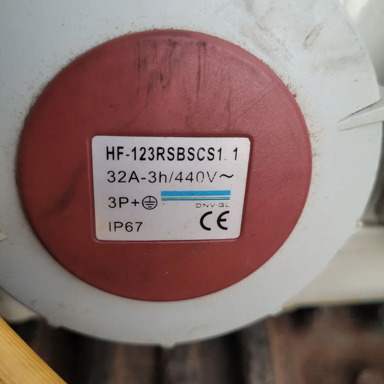 Quadro de Tomadas Industrial - Alta Resistência agua para canteiro de obras  com 3 tomadas - Foto 3