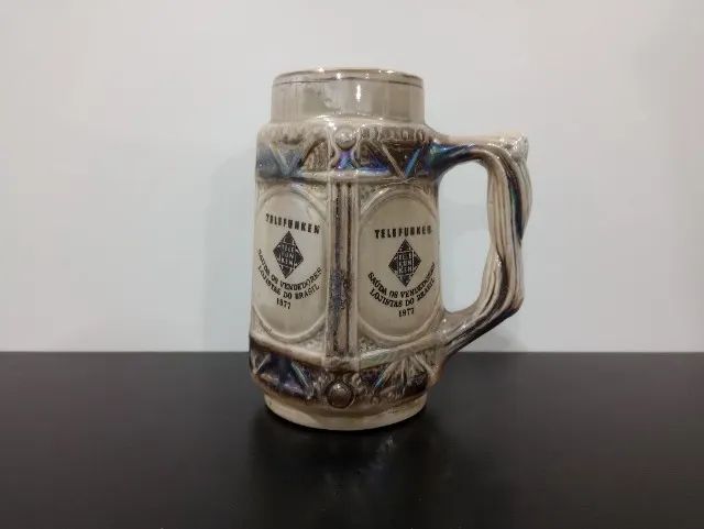 Caneca de porcelana antiga Telefunken ano de 1977