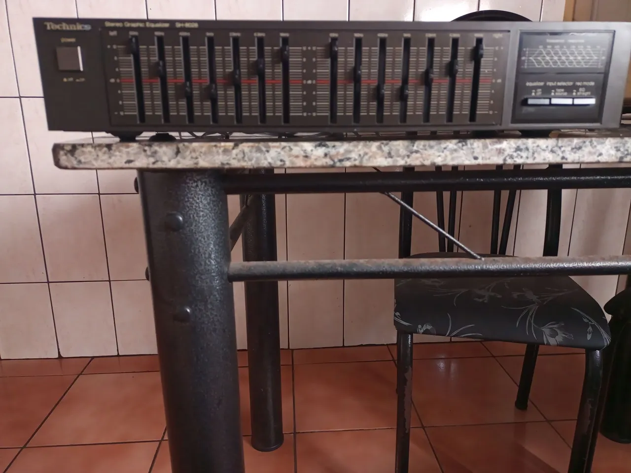 Equalizador Technics SH-8020