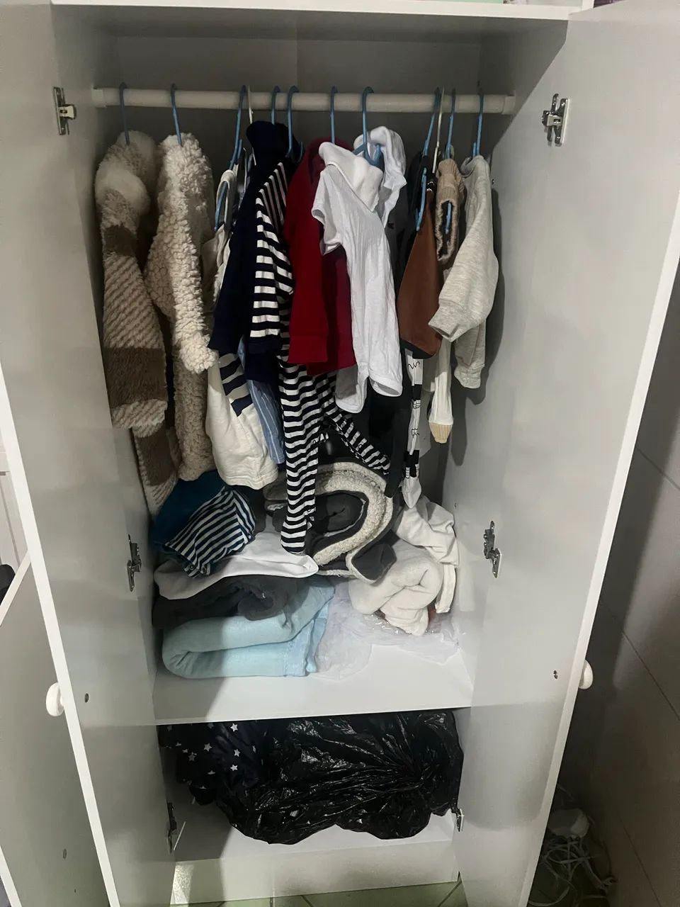 Guarda roupa de bebê duas portas  - Foto 2