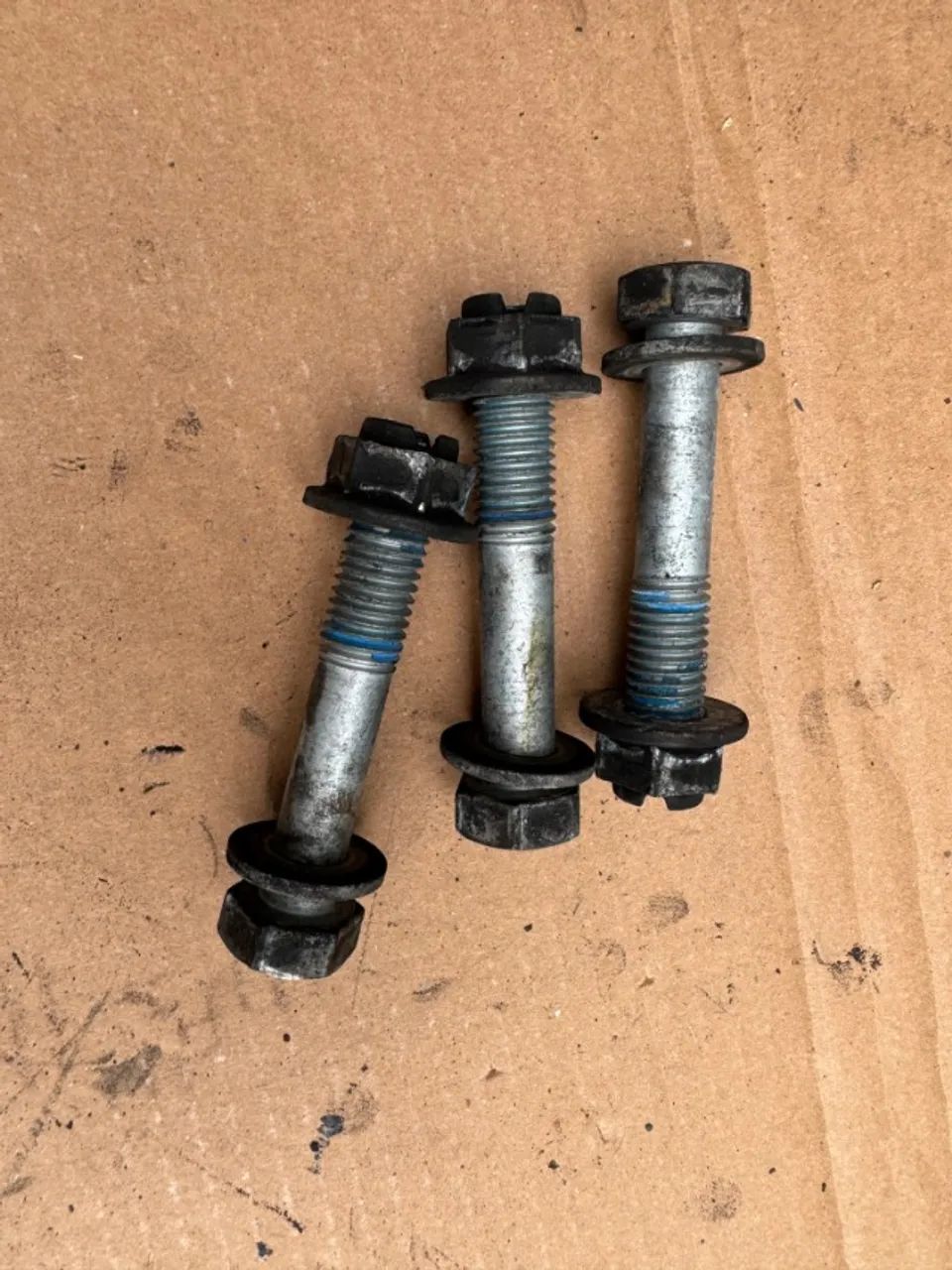 jogo de parafuso do cardan ford transit original - Peças para carros, vans  e utilitários - Jardim Lucinda, São Paulo 1413356707 | OLX